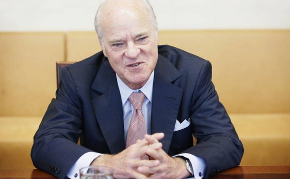 KKR to Buy Stake in London